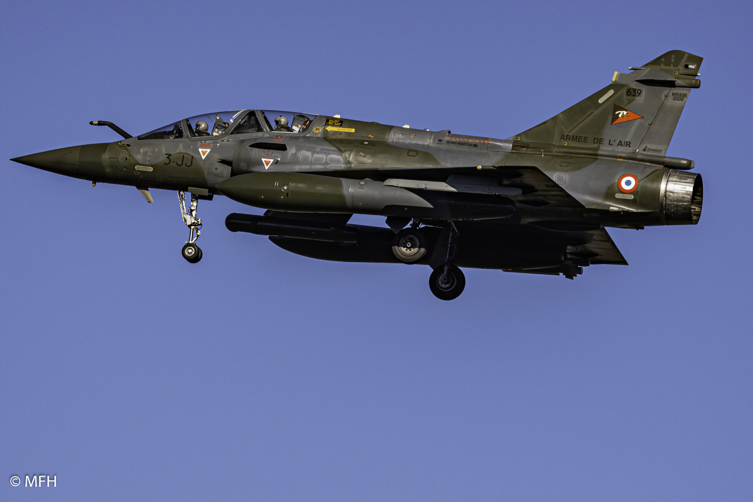 Dassault Mirage 2000 - Mitsubishi F-2